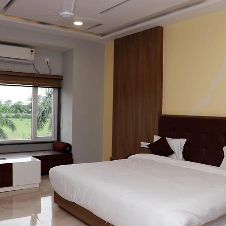Hotel Savitri Signature Narsinghpur Exteriér fotografie